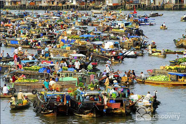 Cai Rang Floating Market Can Tho - Mekong Delta Tour 12